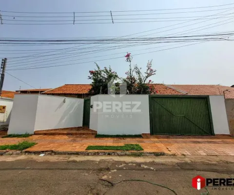 Casa com 5 quartos à venda na Rua Arcênia, Jardim Autonomista, Campo Grande