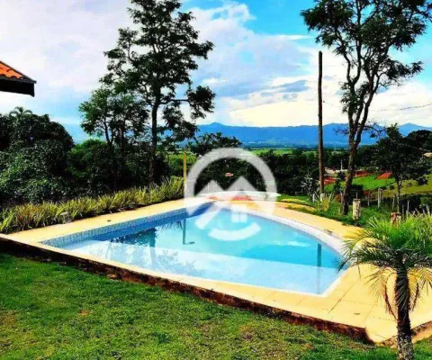 Casa de campo de alto padrão mobiliada com 3 dormitórios - venda por r$ 950.000 - jardim das palmeiras - caçapava/sp