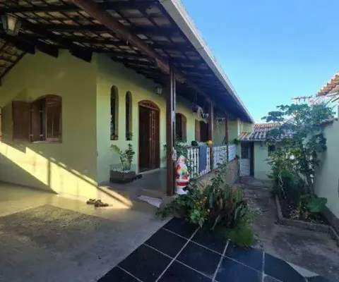 Casa com entrada independente com 03 quartos sendo 01 com suite no valor de 750.000 bairro sinimbu