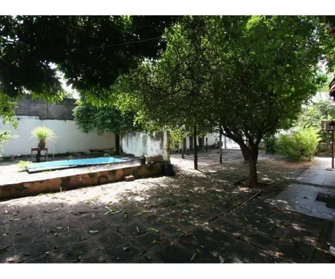Ótima residência com terreno de 880 metros codigo: 310