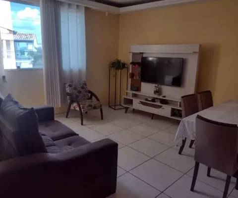 Casa geminada com 03 quartos, próximo ao antigo caipirão!