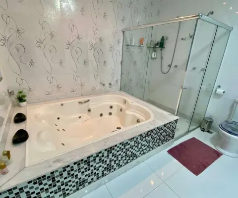Casa de alto padrao com area de lazer e piscina em excelente localização