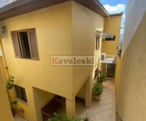 Lindo sobrado com 3 dormitórios 1 suite com closet , 2 vagas , àrea gourmet , 2 vagas - ac permuta