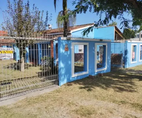 Casa em terreno amplo na praia do laranjal, pelotas 4 quadras da praia