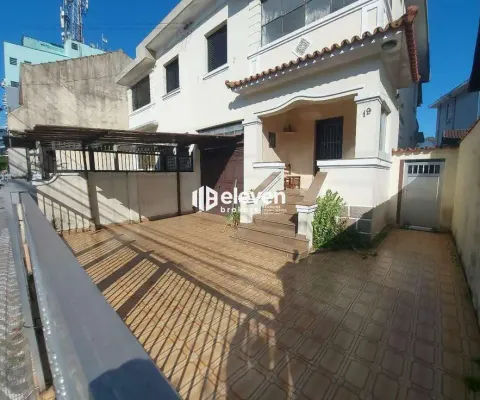 Casa com 3 quartos à venda na Rua Princesa Isabel, Vila Belmiro, Santos