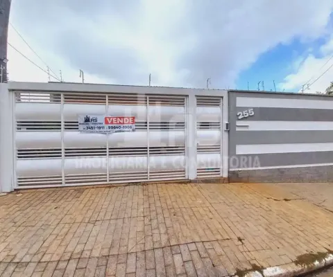 Casa com 3 quartos à venda na Rua Antônio Lorenzetti, Bassan, Marília