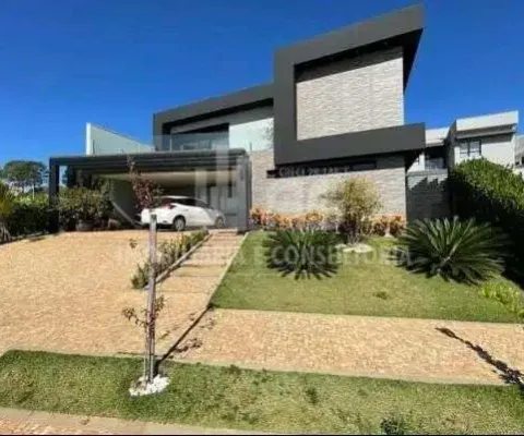 Casa a venda com 03 quartos sendo 01 suíte no condomínio village damha