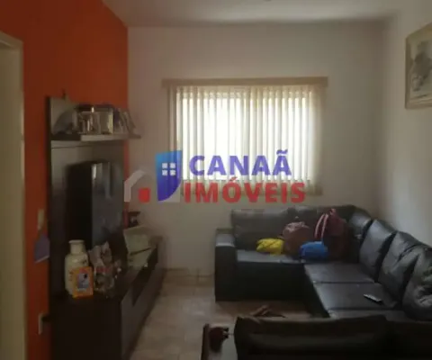 Casa 3 quartos b. jardim américa próximo ao bahamas - av. vinícius de moraes