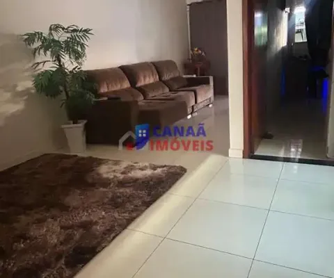 Casa com 2 quartos à venda no Jardim Europa, Uberlândia 