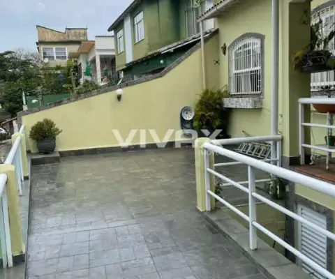Casa com 3 quartos à venda na Rua Auvernia, Tauá, Rio de Janeiro