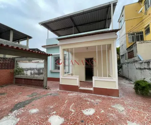 Casa com 3 quartos para alugar na Rua Castro Alves, Méier, Rio de Janeiro
