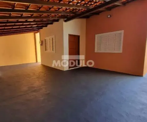 Excelente casa com otimo acabamento todo reformada sao jorge