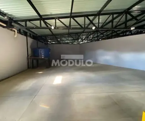 Ponto comercial para alugar na Avenida Rondon Pacheco, --, Brasil, Uberlândia