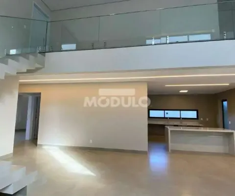 Casa residencial em condomínio no bairro gavea sul com 4 suítes