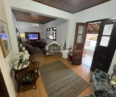 Casa com 3 dormitórios, 235 m² - centro - pindamonhangaba/sp
