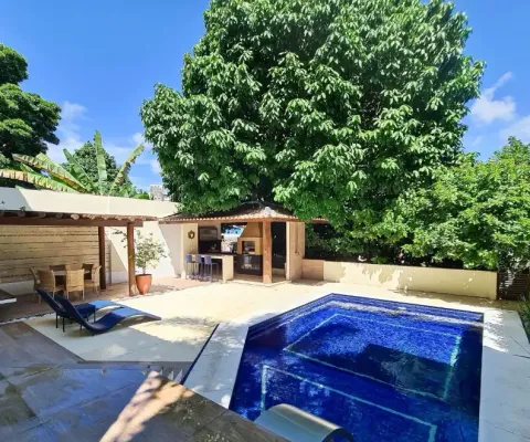 Casa triplex no quinta do candeal com 4 quartos reformada