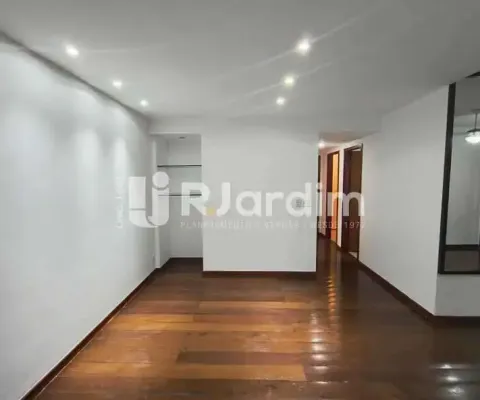 Apartamento com 3 quartos para alugar na Rua Alfredo Ceschiatti, Barra da Tijuca, Rio de Janeiro