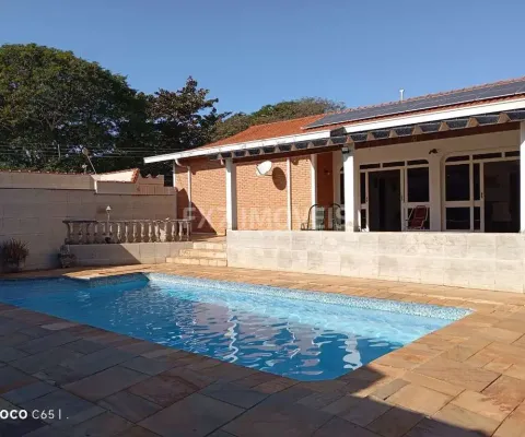 Imperdível! casa à venda em campinas-sp, no parque são quirino, com 3 quartos, 2 suítes, 3 salas, 4 banheiros, 4 vagas de garagem e 427,68 m² de área.