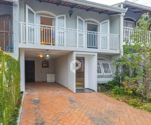 Casa com 3 quartos para alugar na Rua Purus, 94, Bacacheri, Curitiba