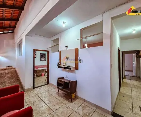 Casa com 1 quarto à venda no Centro, Divinópolis 