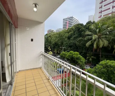Oportunidade no alto do itaigara | 109m², 3 quartos + dependência, torre única com lazer!