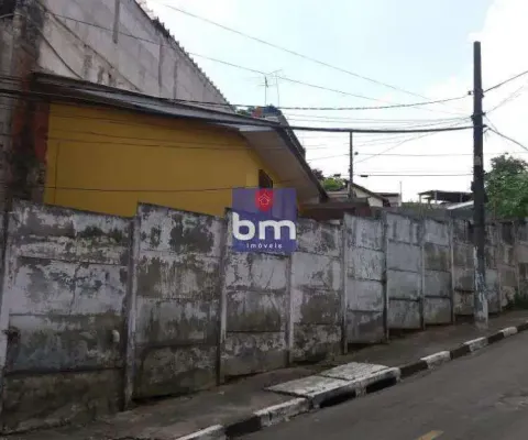 Casa à venda em itapecerica da serra, vila santa maria, com 1 quarto, com 57 m²