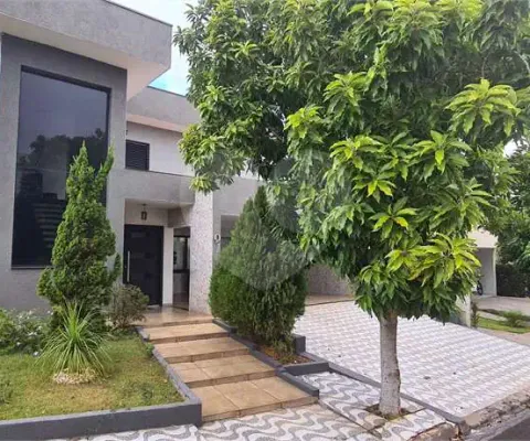 Casa térrea no condomínio jardim botânico , localizado na cidade bady bassit/sp .