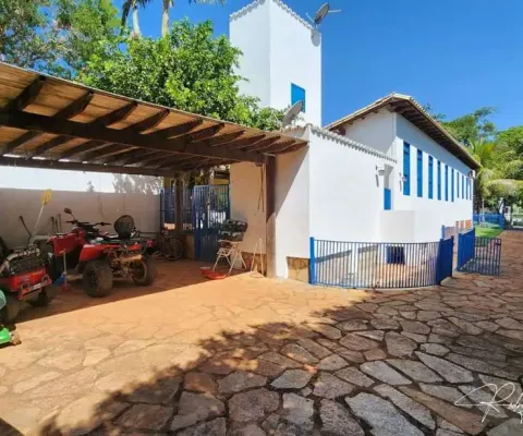 Casa térrea no estilo colonial português à venda no aldeia do vale – 4 suítes, 1.250 m² de terreno e lazer completo