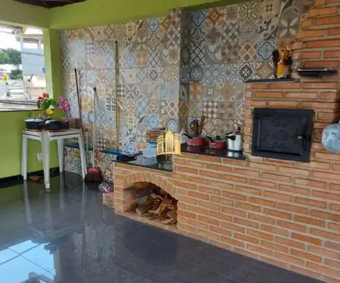 Casa ampla com área gourmet à venda  4 quartos, 360m²