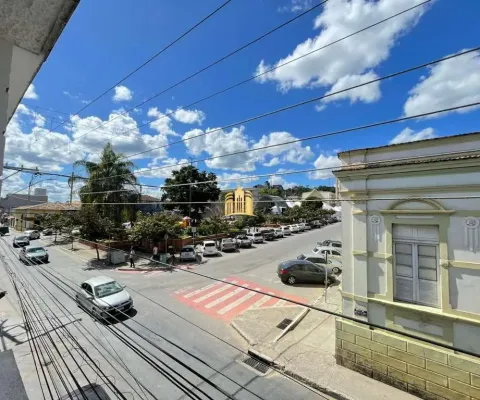 Sala comercial para locação no centro de esmeraldas 130m² com 5 salas