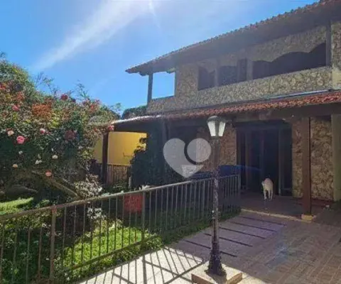 Casa com 4 quartos à venda, 398 m² por r$ 1.800.000 - piratininga - niterói/rj