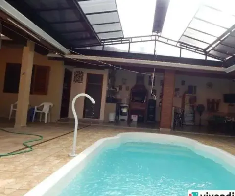 Casa à venda no bairro jardim do lago, com piscina e espaço gourmet, jundiaí-sp