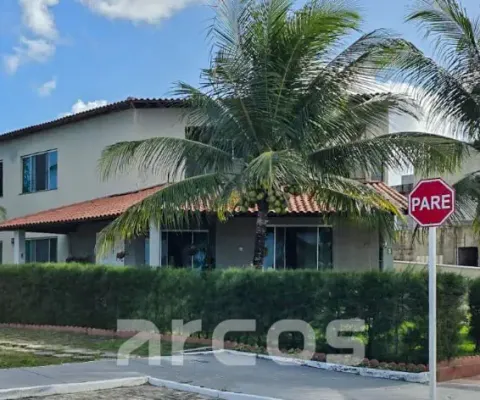Casa no condomínio costa marina com 545 m², 4 quartos, sendo 2 suítes, piscina privativa e área gour