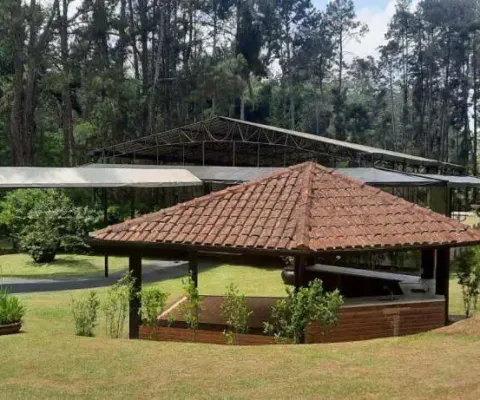 Casa à venda na Rua Caraguatatuba, Embu Mirim, Itapecerica da Serra