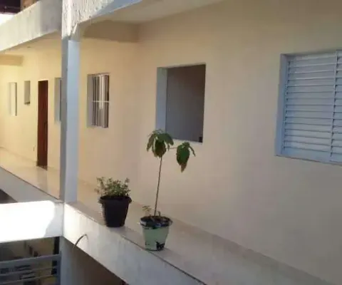 Casa à venda na Rua Rosalina Clara da Silva, Jardim Maria Beatriz, Carapicuíba