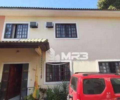 Casa em condomínio fechado com 3 quartos à venda na Rua Joaquim Tourinho, 216, Pechincha, Rio de Janeiro