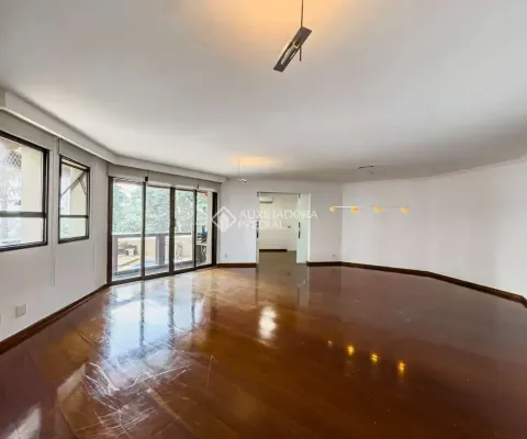 Apartamento com 4 quartos para alugar na Avenida Doutor Antônio Álvaro, 83, Vila Assunção, Santo André