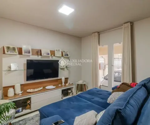 Casa com 2 quartos para alugar na Avenida Imperatriz Leopoldina, 292, Nova Petrópolis, São Bernardo do Campo