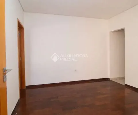 Casa com 2 quartos para alugar na Rua Piracaia, 205, Vila Floresta, Santo André