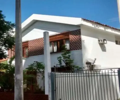 Casa duplex com 4 quartos amplos sendo 1 suíte 330m2 no jardim apipema