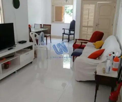 Casa comercial com área de  390,00m2 de terreno em frente a praça ana lucia magalhães