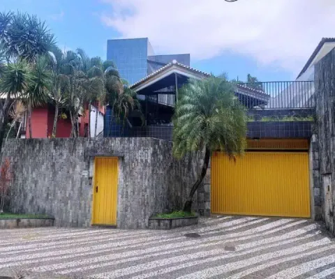 Maravilhosa casa com terreno de 474,00m2 nascente no itaigara