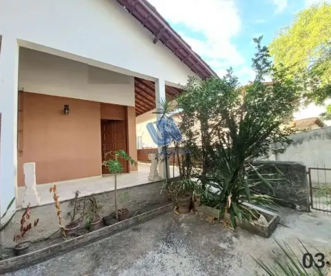 Casa duplex para venda ou locação área construída 250,00m2 e terreno com 385,00 m2 no bairro pituba