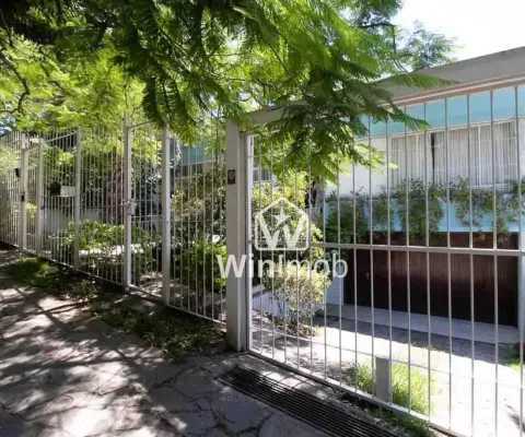 Casa com 4 dormitórios à venda, 360 m² por r$ 2.200.000,00 - três figueiras - porto alegre/rs