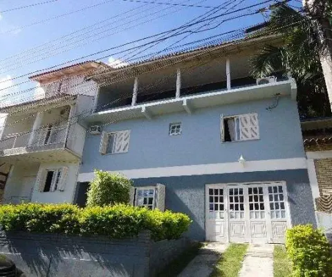 Casa condominio para venda - 235m², 3 dormitórios, sendo 1 suites, 2 vagas - guarujá