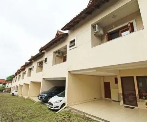 Casa condomínio em porto alegre, no bairro tristeza, com 3 dormitório(s), à venda.