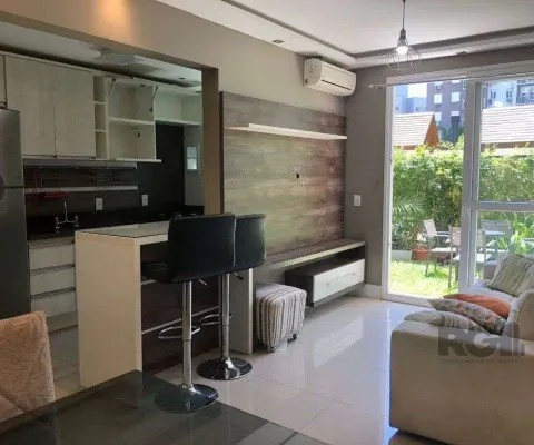 Apartamento com pátio 2 quartos (1 suites) churrasqueira e vaga. infra completa
