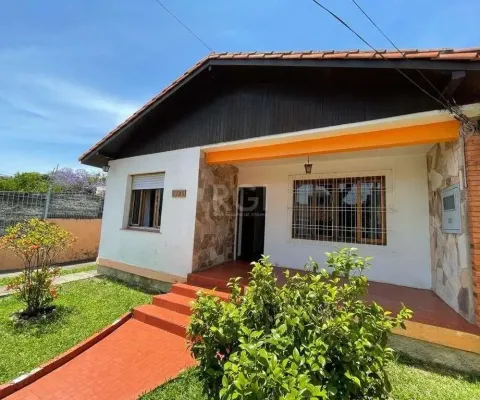 Casa com 3 quartos à venda na Rua Doutor Mário Totta, --, Tristeza, Porto Alegre