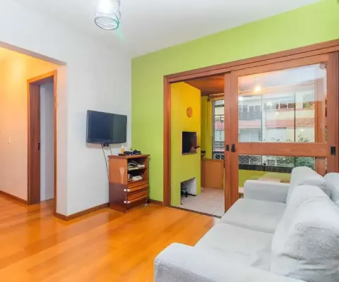 Vende-se apartamento com 2 quartos, 1 vaga e sacada com churrasqueira - bela vista