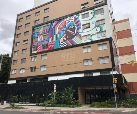 Studio, novo, desocupado, localizado no bairro cidade baixa
